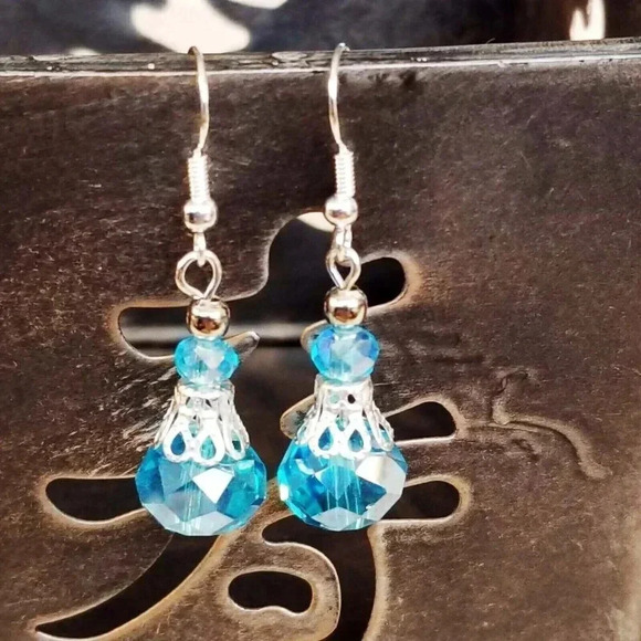 Handcrafted Victorian Aqua Blue Crystal Silver Filigree Basket Earrings - Picture 1 of 7